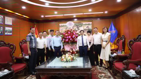 Bộ Y tế chúc mừng các cơ quan thông tấn, báo chí nhân dịp kỷ niệm 100 năm Ngày Báo chí cách mạng Việt Nam