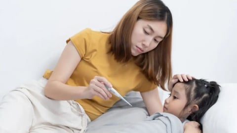 5 sai lầm ba mẹ hay mắc khiến trẻ bị sởi nguy kịch trong mùa hè