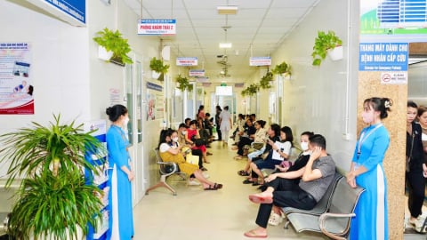 Cảnh báo nguy cơ gia tăng mắc bệnh hô hấp và tiêu hoá vào mùa nắng nóng ở trẻ em