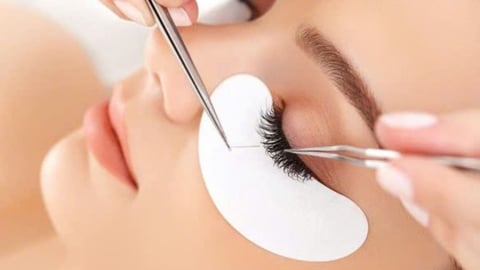 Nối mi có thực sự an toàn và lâu dài?