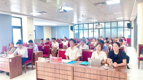 Huế: Hội thảo triển khai Đề án Tư vấn và cung cấp dịch vụ chăm sóc sức khoẻ sinh sản cho công nhân lao động.