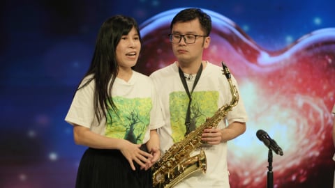 Tấm lòng của người mẹ với hành trình 26 năm không buông tay con tự kỷ