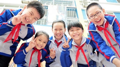 Quốc hội thông qua Nghị quyết về miễn, hỗ trợ học phí cho trẻ em từ mầm non tới phổ thông