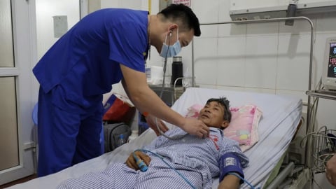 Bác sĩ cảnh báo tai nạn do sét đánh gây ra