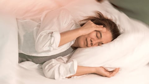 Chóng mặt khi nằm xuống: Cảnh giác dấu hiệu bệnh nguy hiểm