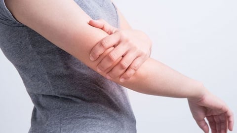 Sự thật đằng sau gối ngủ trị liệu và ghế massage hồng ngoại