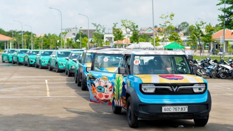 Vi vu muôn ngả - Phủ xanh Việt Nam: Dàn ô tô điện VinFast khuấy động tại Đồng Nai