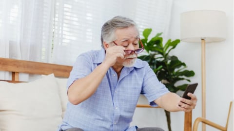 Bệnh thoái hóa điểm vàng ở người cao tuổi