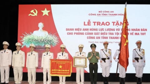 Thanh Hoá: Phòng Cảnh sát điều tra tội phạm về ma tuý đón nhận Anh hùng Lực lượng vũ trang Nhân dân