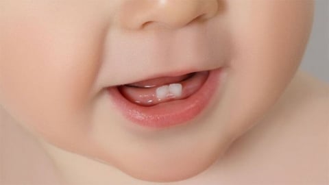 Cách cai sữa cho bé an toàn mà mẹ không đau