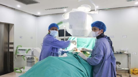 Phú Thọ: TTYT Khu vực Thanh Thủy phẫu thuật thành công cho bệnh nhân vỡ lún thân đốt sống
