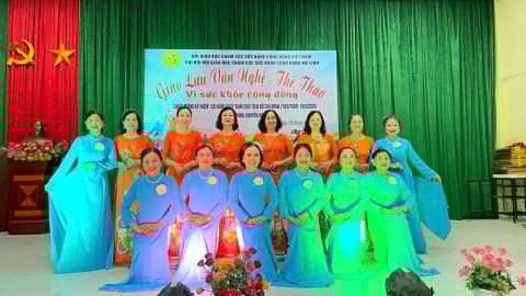 Chi hội Giáo dục chăm sóc sức khỏe cộng đồng Mê Linh tổ chức chương trình văn nghệ kỷ niệm ngày sinh Chủ tịch Hồ Chí Minh (19/5/1890-19/5/2025)