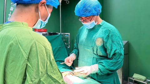 10 phút “thần tốc” cấp cứu sản phụ bị sa dây rốn