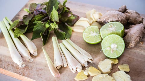 Uống nước lá tía tô với chanh, sả, gừng có tác dụng gì?