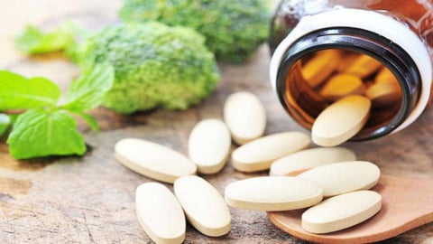 Bộ Y tế thu hồi Giấy tiếp nhận đăng ký công bố thực phẩm chức năng của 2 công ty