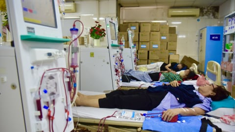 Đề nghị hỗ trợ miễn giảm viện phí cho người mắc bệnh hiểm nghèo, Bộ Y tế nói gì?