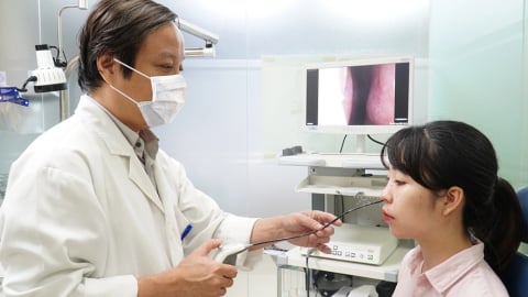 Viêm mũi dị ứng mùa mưa: Cảnh giác với nấm mốc và ẩm ướt