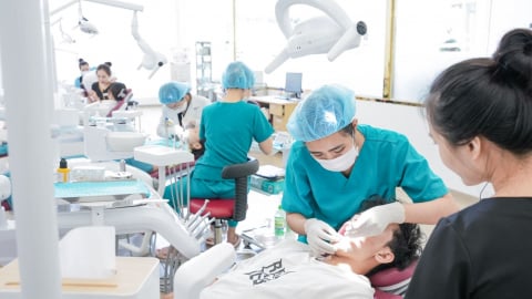 Bác sĩ cảnh báo tình trạng 'dở khóc dở cười' vì niềng răng