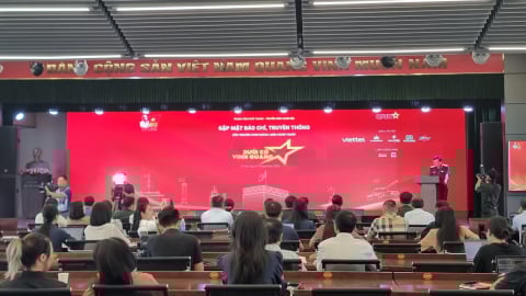 “Dưới cờ vinh quang” – Bản trường ca nghệ thuật tôn vinh Bộ đội Cụ Hồ