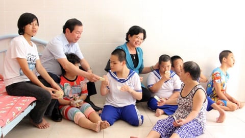 Chung tay chăm sóc, giúp đỡ nạn nhân chất độc da cam