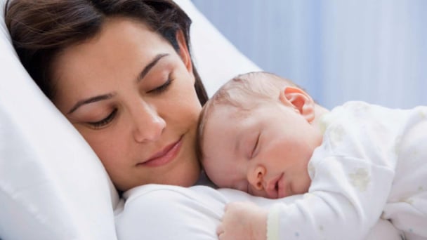 Lợi ích khi cho con bú bằng sữa mẹ