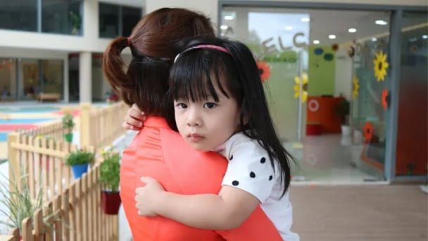 Vì sao trẻ dễ bị ốm khi mới đi học mẫu giáo?