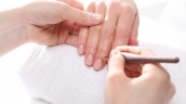 Triệu chứng, cách chăm sóc và cách khắc phục viêm móng tay