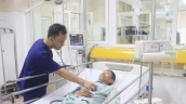 Quảng Ninh: Cấp cứu bệnh nhân 61 tuổi bị ngộ độc nguy kịch sau khi ăn con so biển