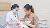 Phú Thọ: Cấp cứu bé sơ sinh suy hô hấp, sốc nhiễm khuẩn