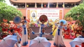 Lãnh đạo Viện nghiên cứu phát triển Y dược cổ truyền Việt Nam dâng hương tại Lễ hội Đền Bia ở Hải Dương