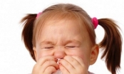 Cách chăm sóc trẻ bị viêm mũi họng không phải ai cũng biết