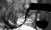 Rượu vang hết hạn sử dụng có uống được không?