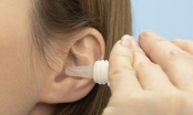 Nước vào tai phải làm sao và cách vệ sinh tai đúng cách               