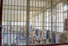 Dịch COVID-19 bùng phát, Thái Lan tính phóng thích 50.000 tù nhân