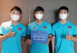 Đội tuyển Việt Nam ủng hộ 300 triệu đồng cho Quỹ vaccine phòng COVID-19