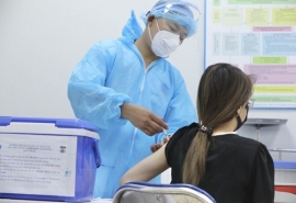 Đà Nẵng: Người bán hàng ăn uống, làm nghề cắt tóc sẽ được tiêm vaccine