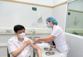 Sáng 6/5: Bộ trưởng Nguyễn Thanh Long tiêm vắc xin phòng COVID-19 tại Bệnh viện Bạch Mai