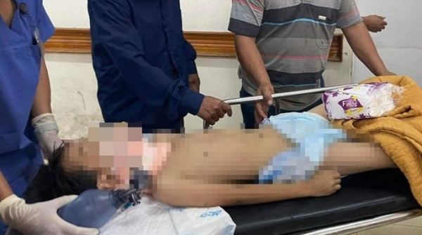 Hà Tĩnh: Một học sinh lớp 3 ngã từ lan can tầng 2 xuống đất nhập viện trong tình trạng nguy kịch
