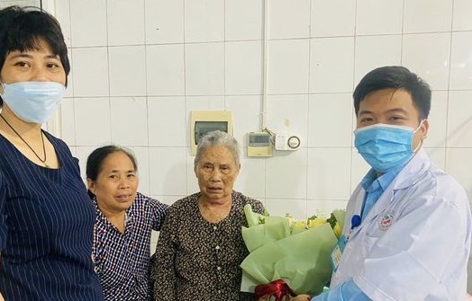 Tuyên Quang nỗ lực cứu sống cụ bà 93 tuổi với nhiều bệnh thuộc ca lâm sàng không có trong y văn