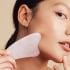 Guasha: Bí quyết massage giúp mặt V-line thon gọn