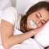 Trào lưu “dán miệng khi ngủ” và những rủi ro có thể xảy ra