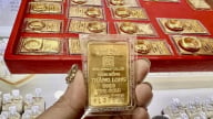 Giá vàng tiếp tục phá đỉnh, SJC vượt mốc 133 triệu đồng/lượng