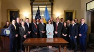 Mỹ và Ukraine ký thỏa thuận khoáng sản