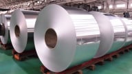 Mỹ chính thức nâng thuế nhập khẩu nhôm, thép lên 50%
