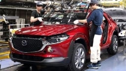 Mazda phải tạm ngừng sản xuất 2 nhà máy do không có phụ tùng từ Trung Quốc
