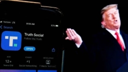 Trump kiếm thêm 600 triệu USD sau một năm nhờ mở mạng xã hội riêng