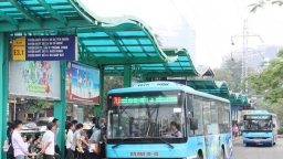 Hà Nội: Hơn 15.000 lượt xe buýt mỗi ngày phục vụ khách dịp nghỉ lễ 30/4 và 1/5