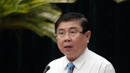 Cảnh cáo Phó trưởng ban Kinh tế Trung ương Nguyễn Thành Phong