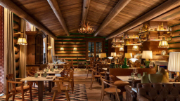 Huyền thoại thiết kế Philippe Starck – Người tạo nên những không gian khách sạn kinh điển