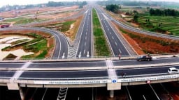 Bộ trưởng Bộ GTGT, Chủ tịch UBND tỉnh được chỉ định thầu dự án đường bộ cao tốc Bắc - Nam phía Đông